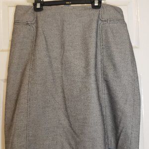 Banana Republic black and white skirt